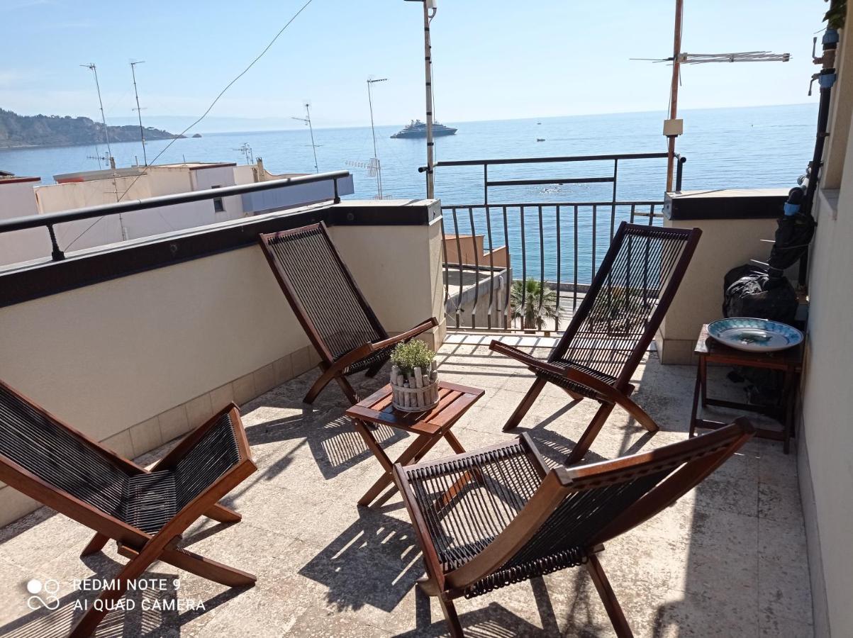 Lolita Holidays Giardini Naxos Exteriér fotografie
